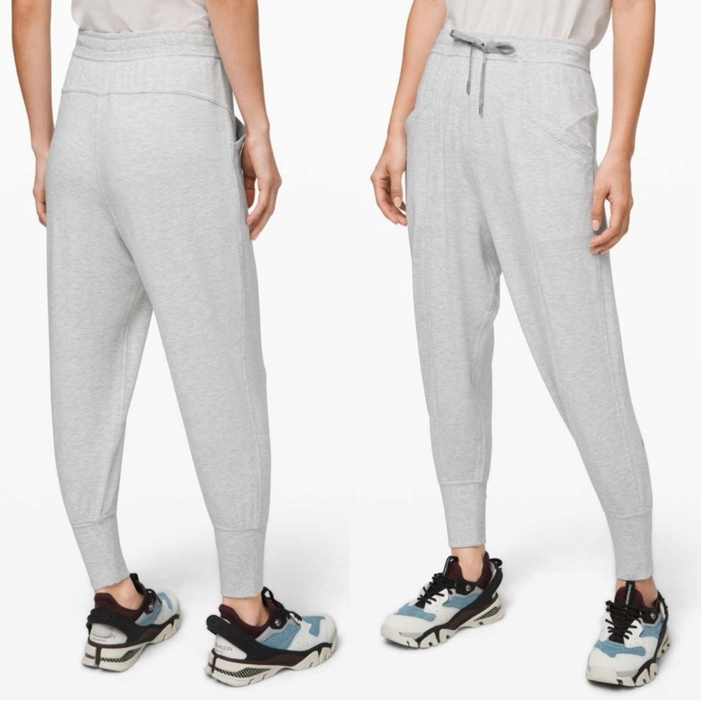 Lululemon Still Chill Jogger Heathered Core Ultra Light Grey Baggy Size 2